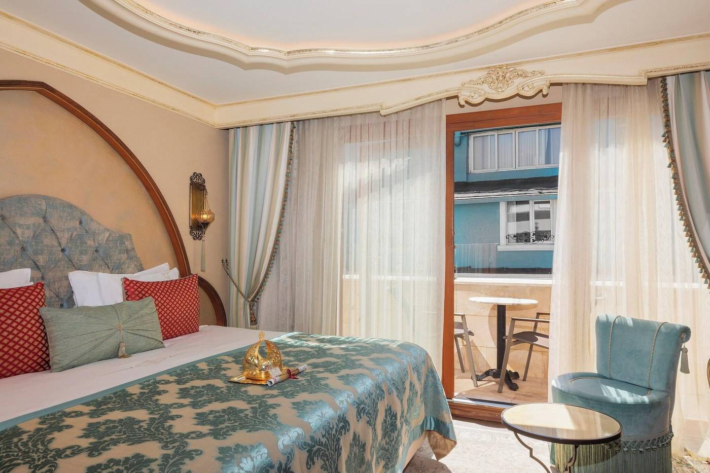 Romance-Istanbul-Hotel-Room-43