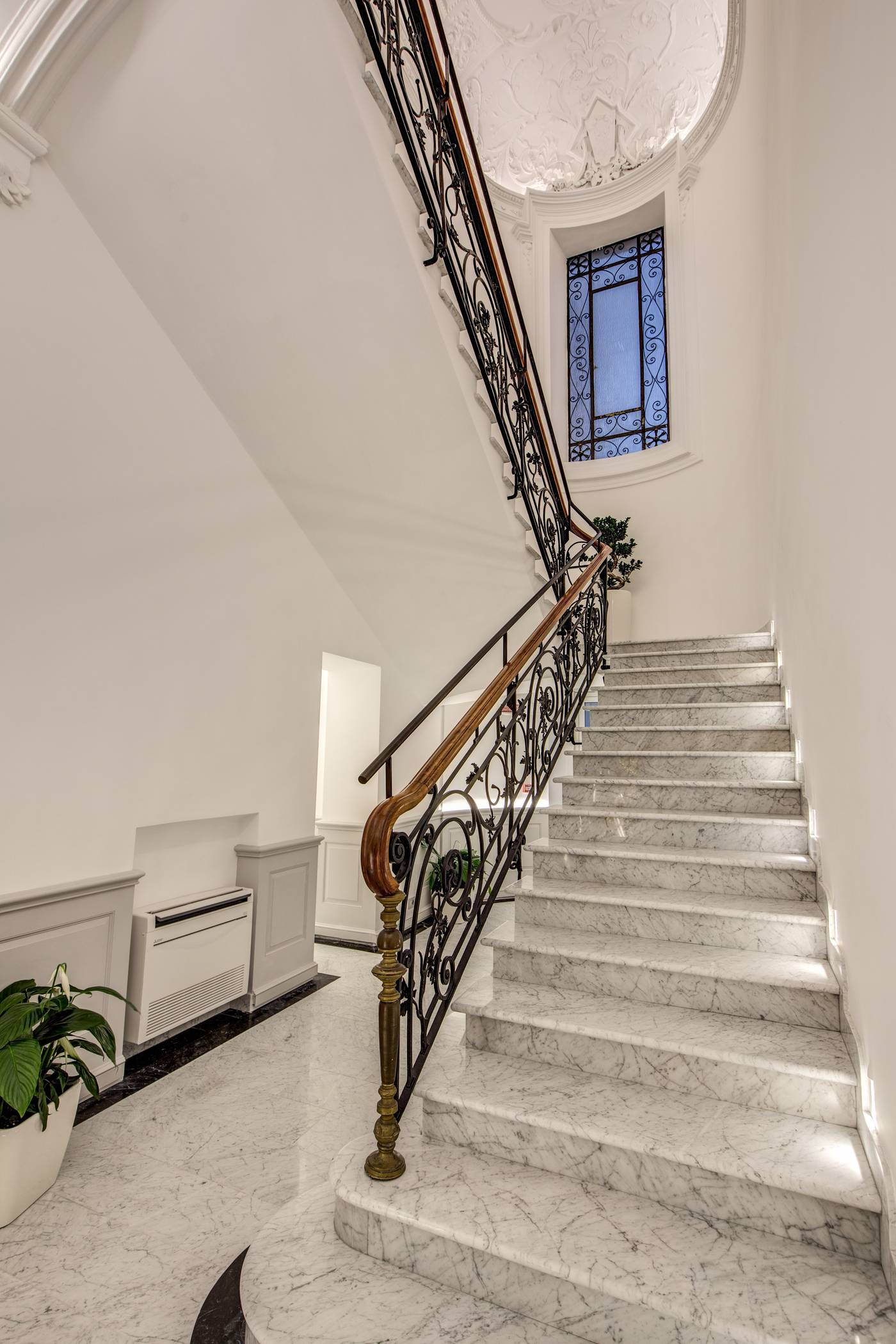 The-Liberty-Boutique-Hotel-Lobby-15