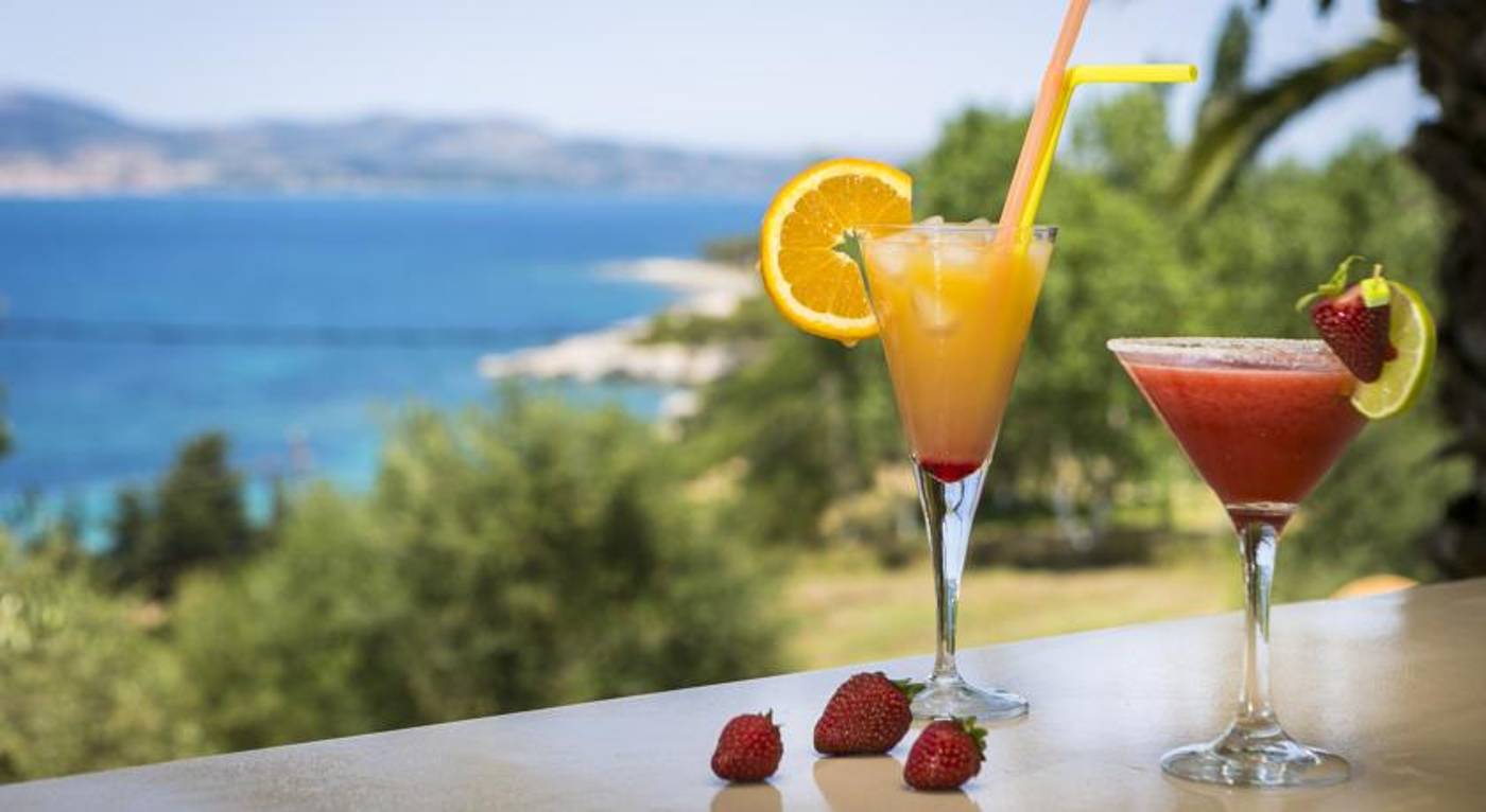 Metaxatos-Apartments-Bar-81