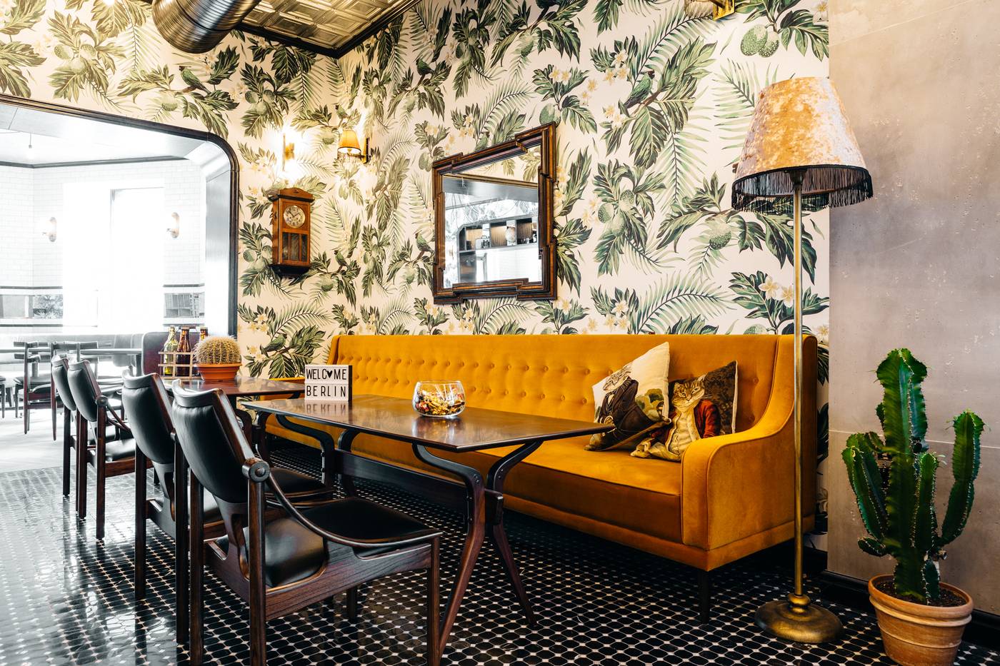 Max-Brown-Hotel-Ku-damm--part-of-Sircle-Collection-Lobby-11