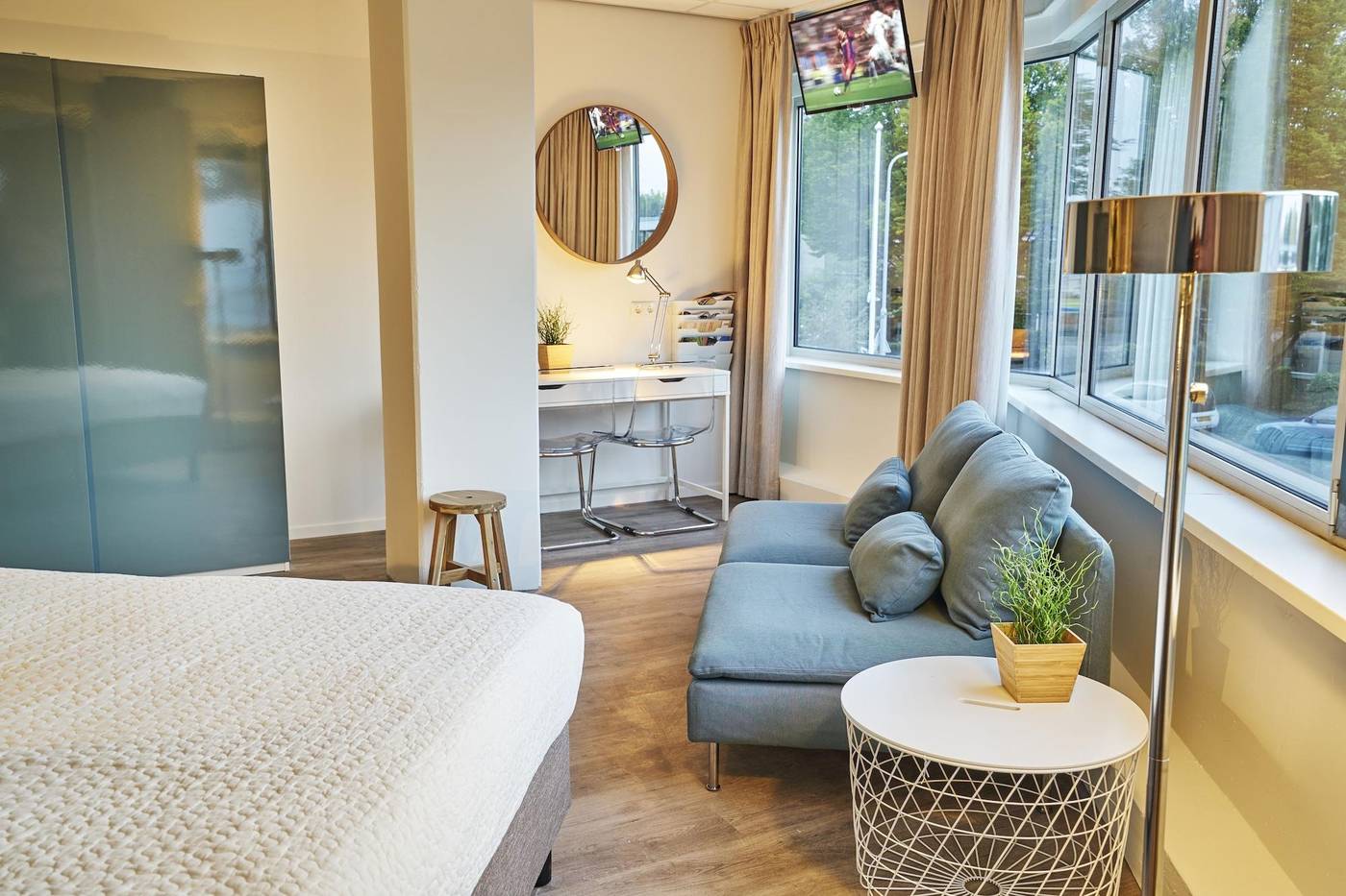 Amrath-Apart-Hotel-Schiphol-Badhoevedorp-Room-5