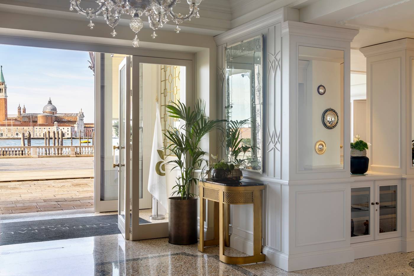 Londra-Palace-Venezia-Lobby-2