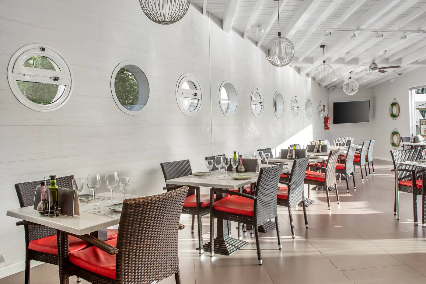 Club-del-Carmen-Restaurant-30