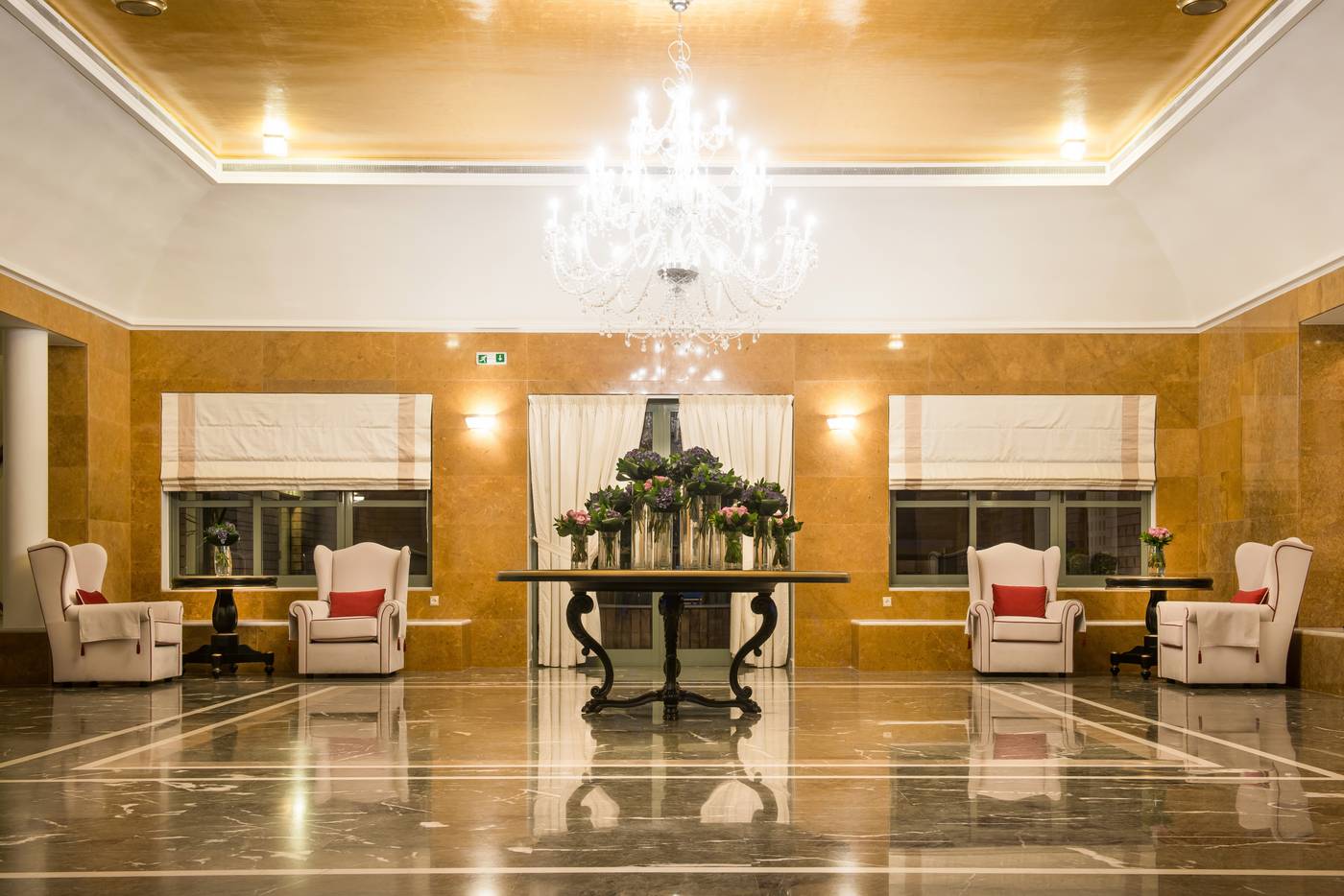 Bella-Beach-Lobby-42