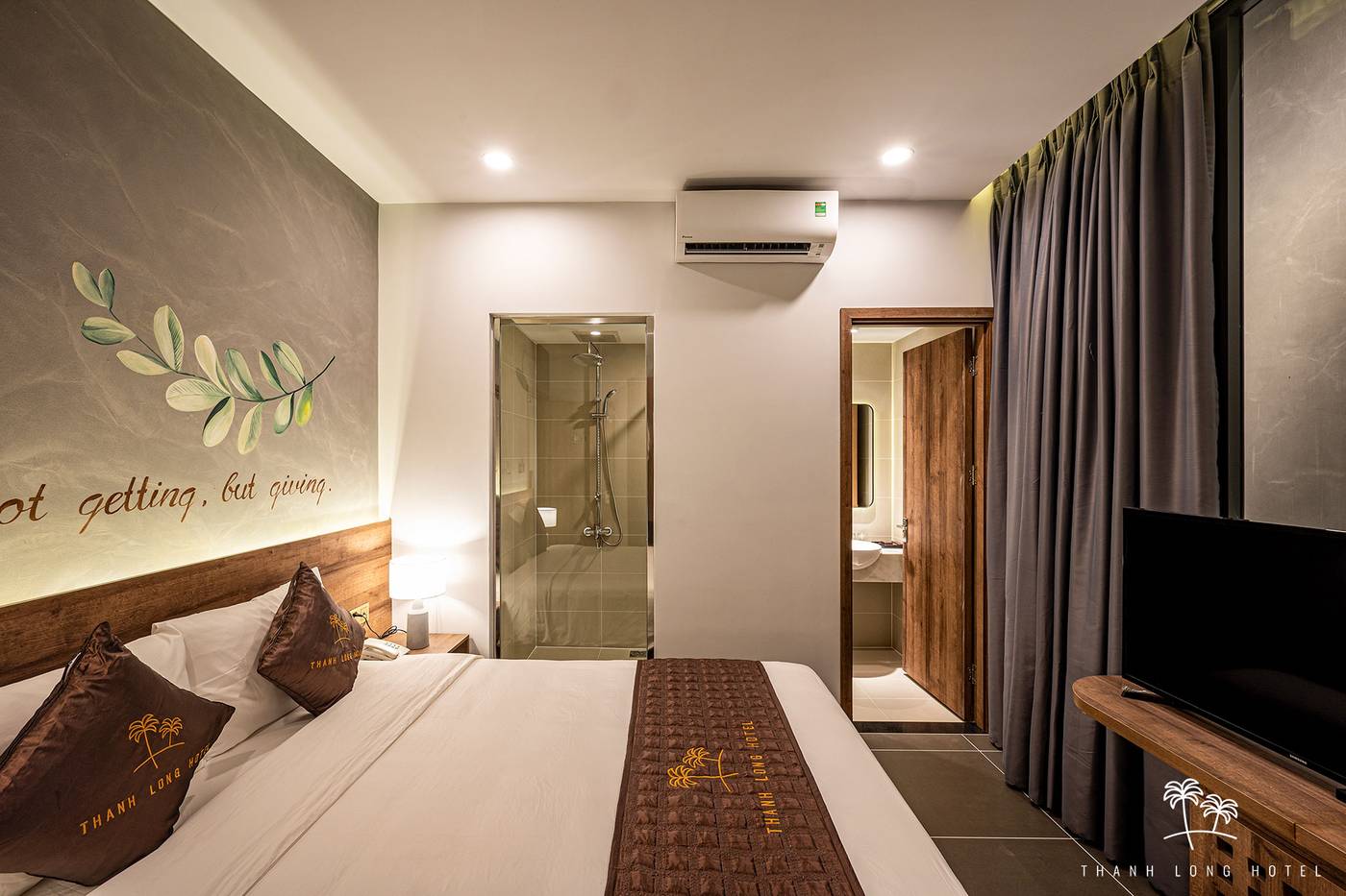 Thanh Long Hotel - Bach Dang-Vietnam-Ho Chi Minh City-Room-9