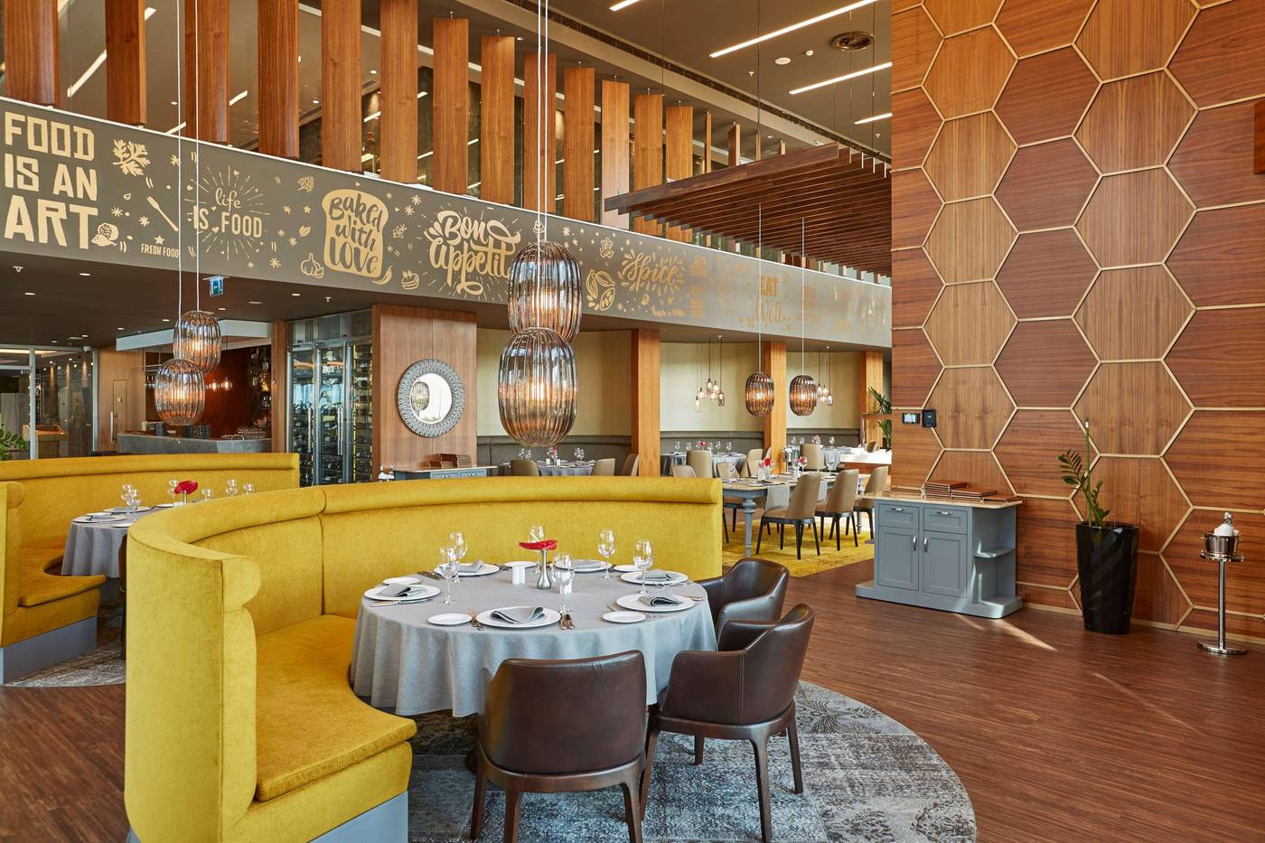 Wyndham-Grand-Istanbul-Levent-Restaurant-26