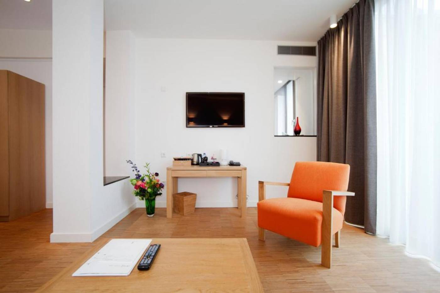 The-Bank-Hotel-Room-21