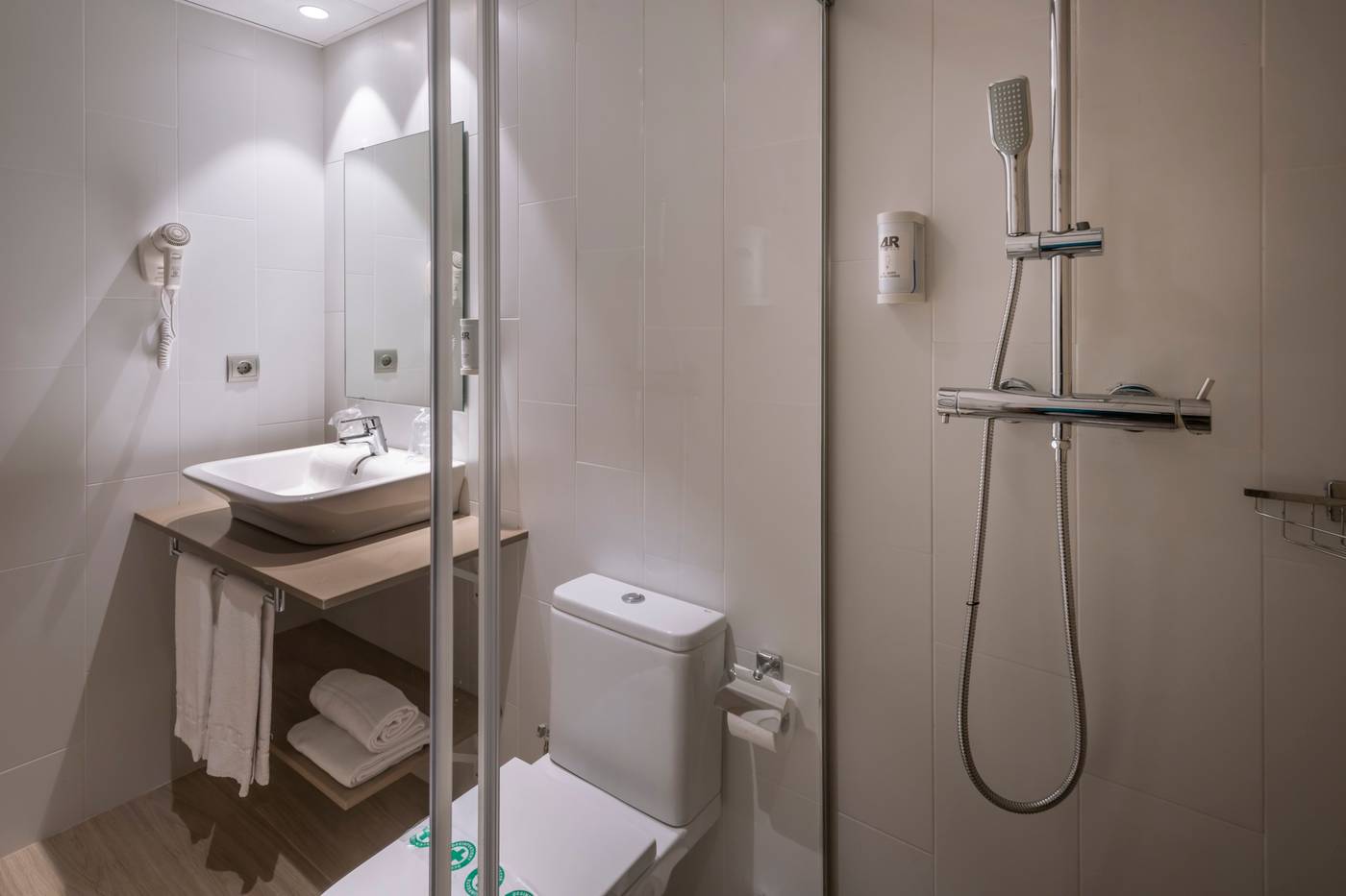 4R-Gran-Europe-Room-22