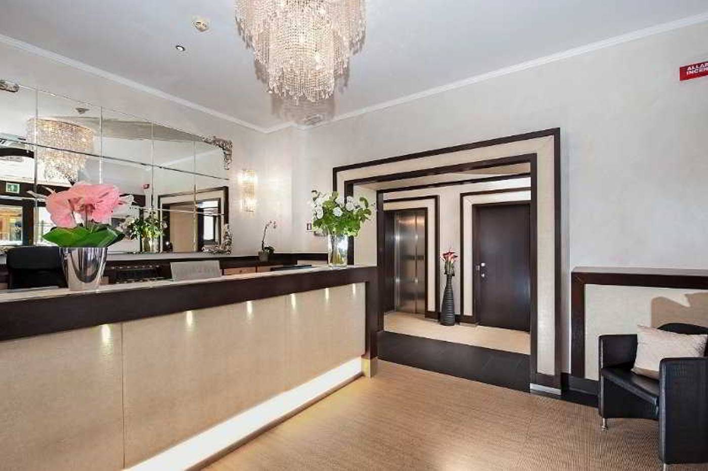 Yes-Hotel-Boutique-Rome-Lobby-5