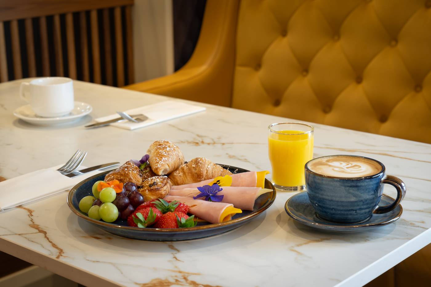 Grand-Canal-Restaurant-25