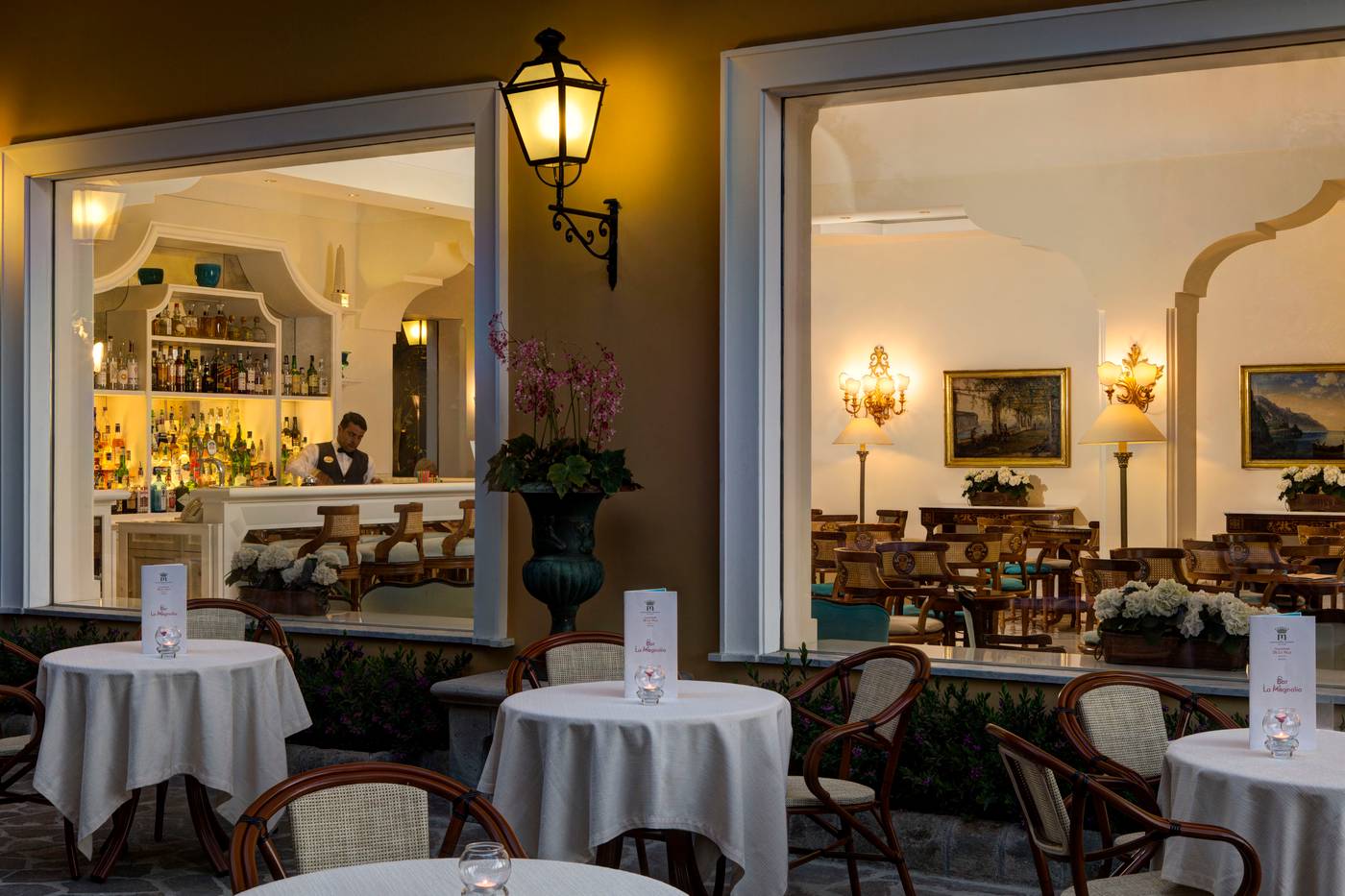 Grand-Hotel-de-la-Ville-Bar-42