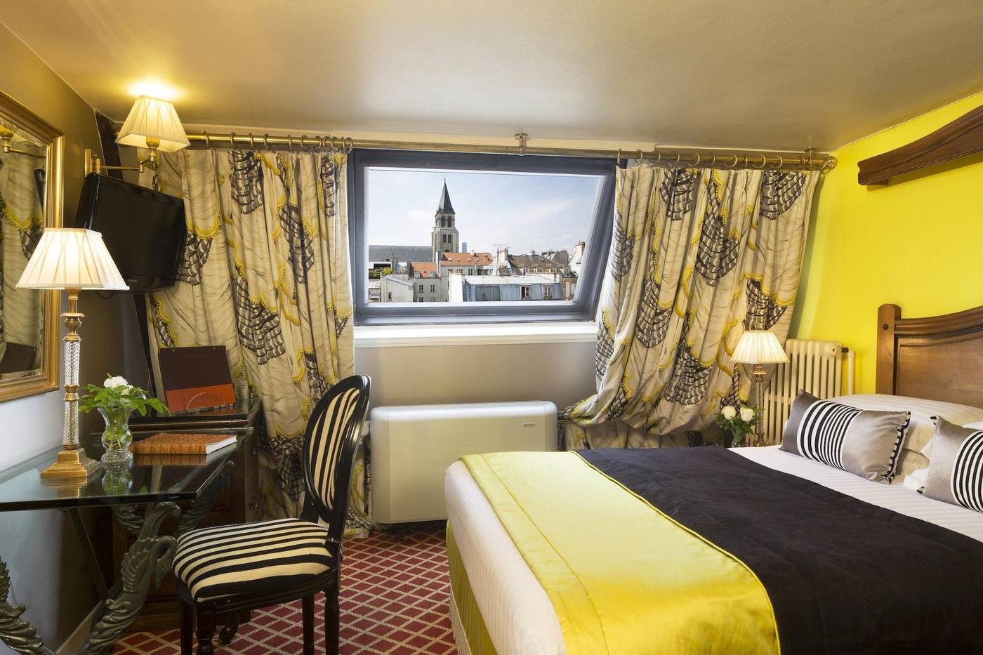Hotel-Des-Marronniers-Room-7