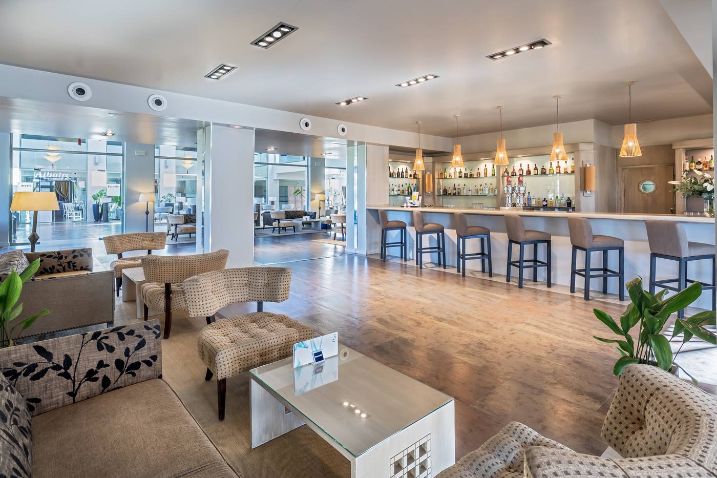 Barcelo-Costa-Ballena-Bar-41