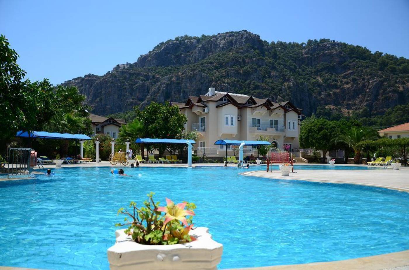 Club-Hotel-Keskin-Dalyan-Pool-2
