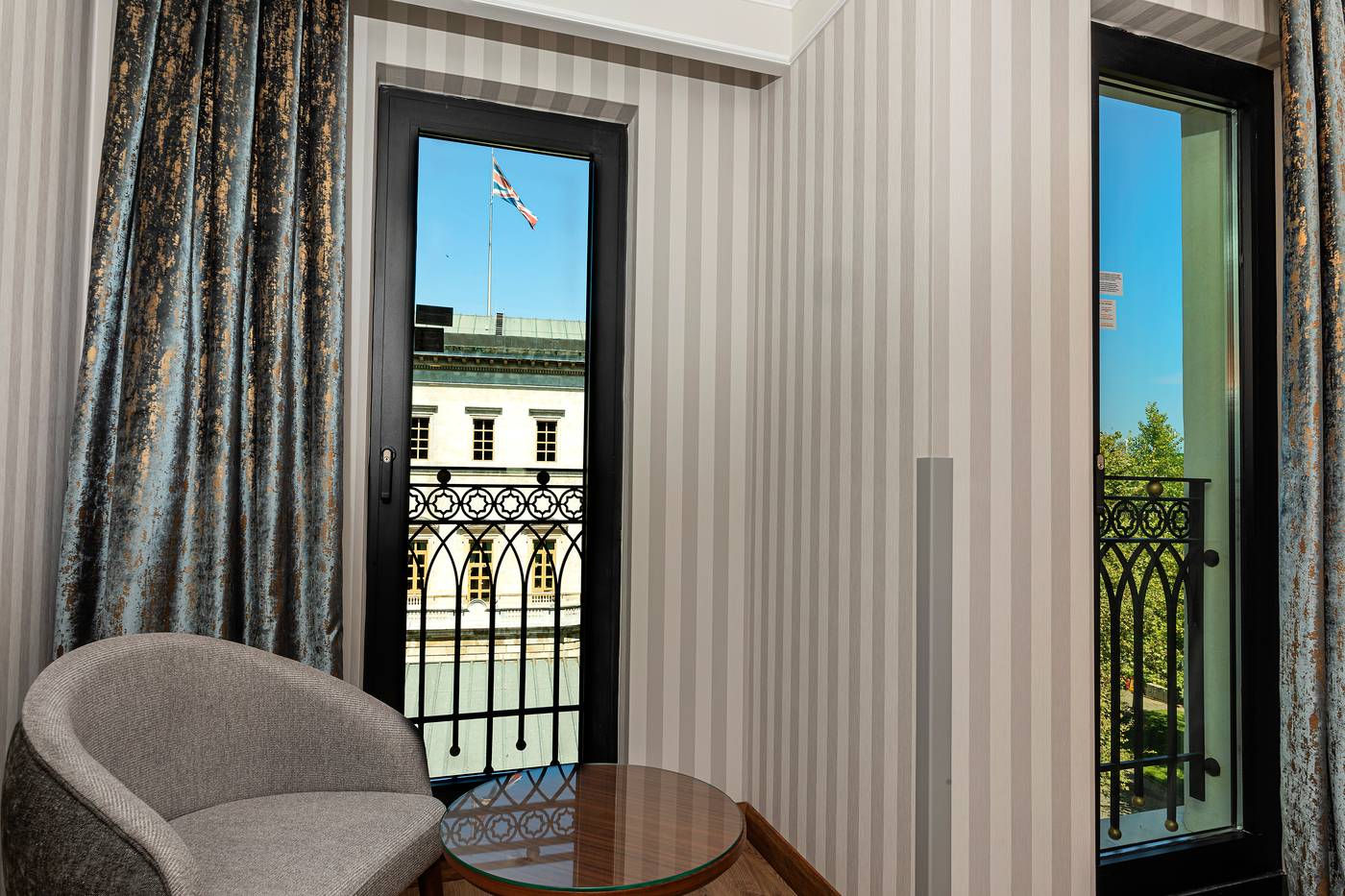 Mukarnas-Pera-Hotel-Room-1