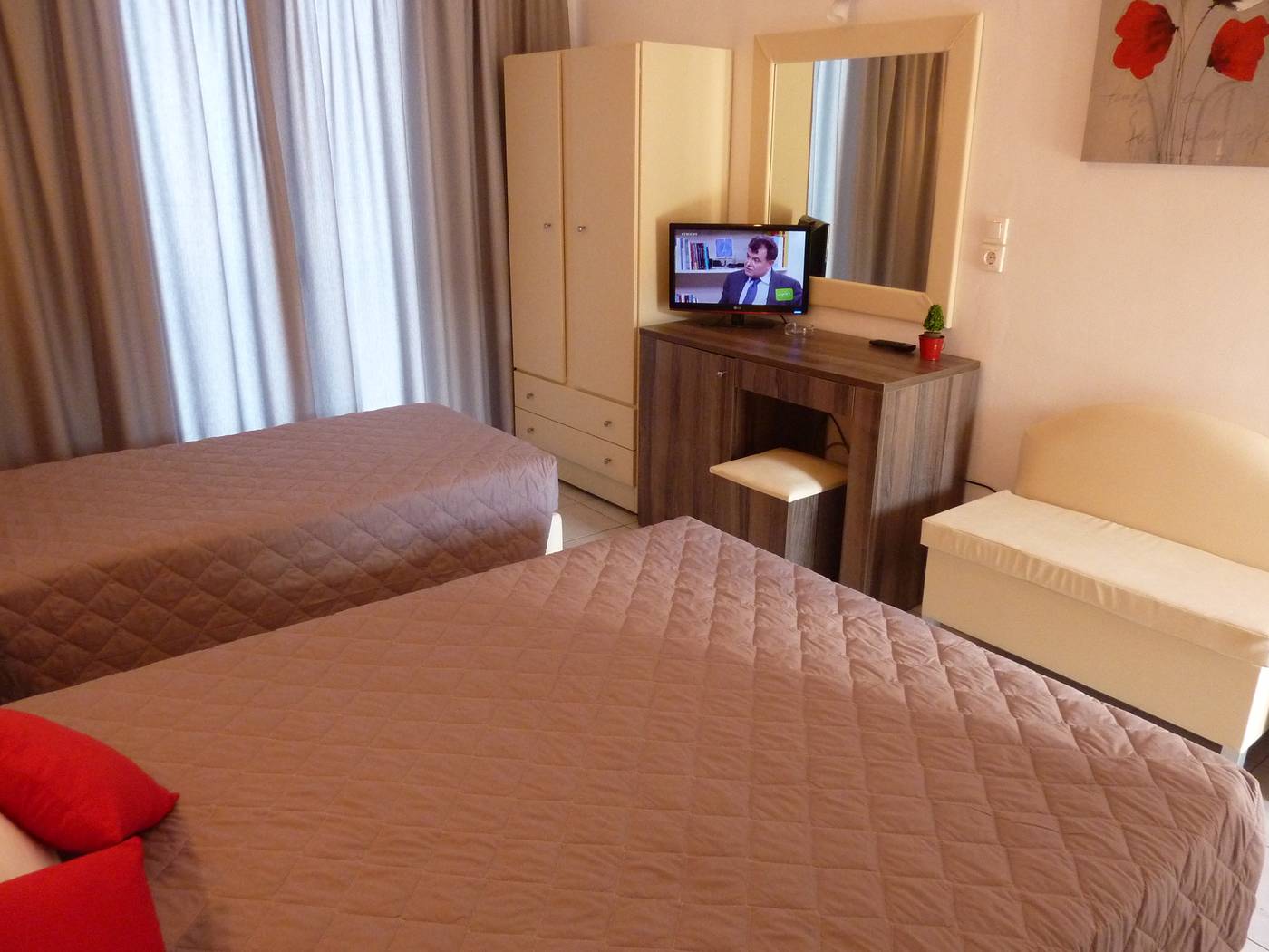 Oasis-Hotel-Room-27