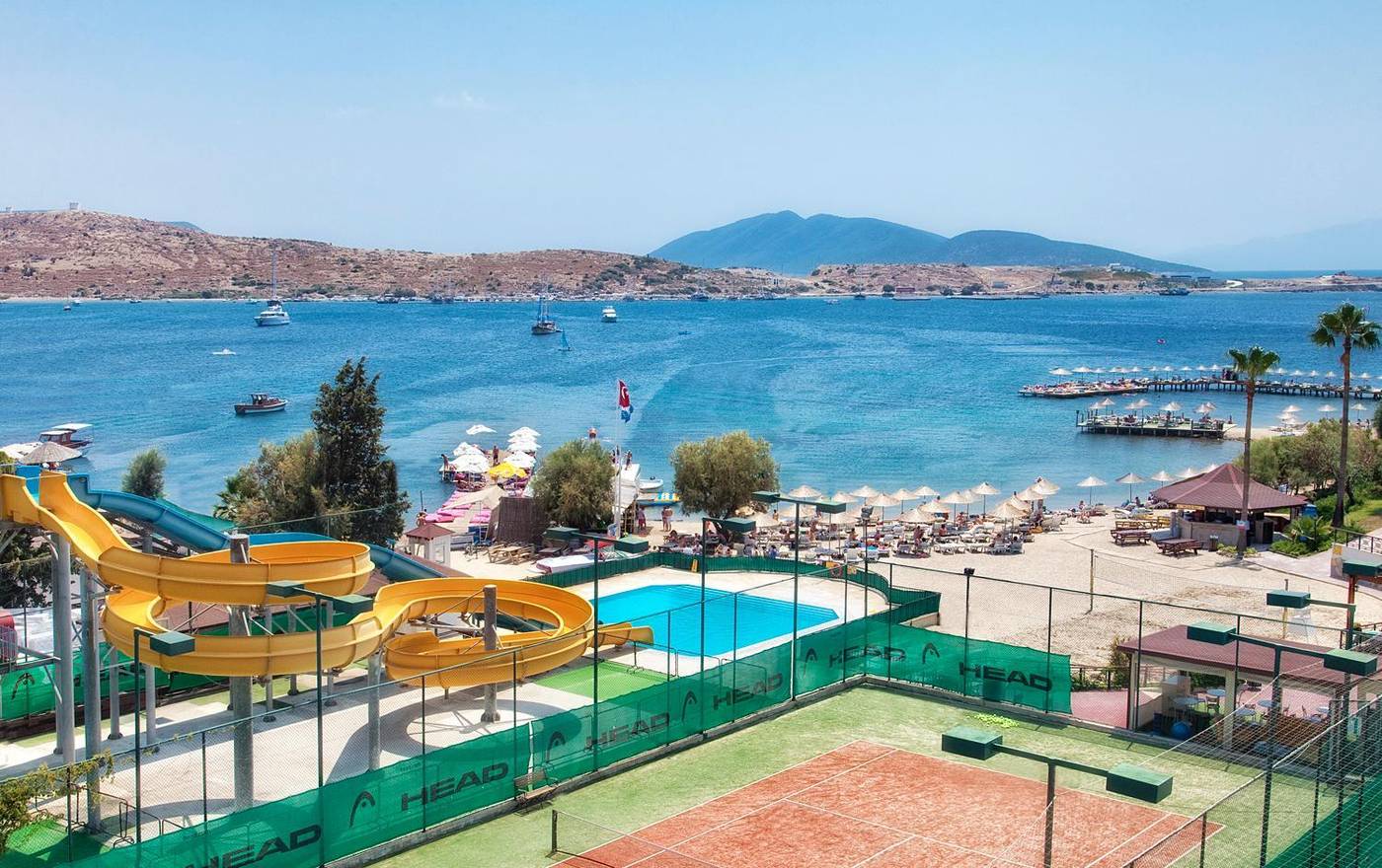 Selectum-Colours-Bodrum-Ex--Asteria-Bodrum-Resort-Pool-69