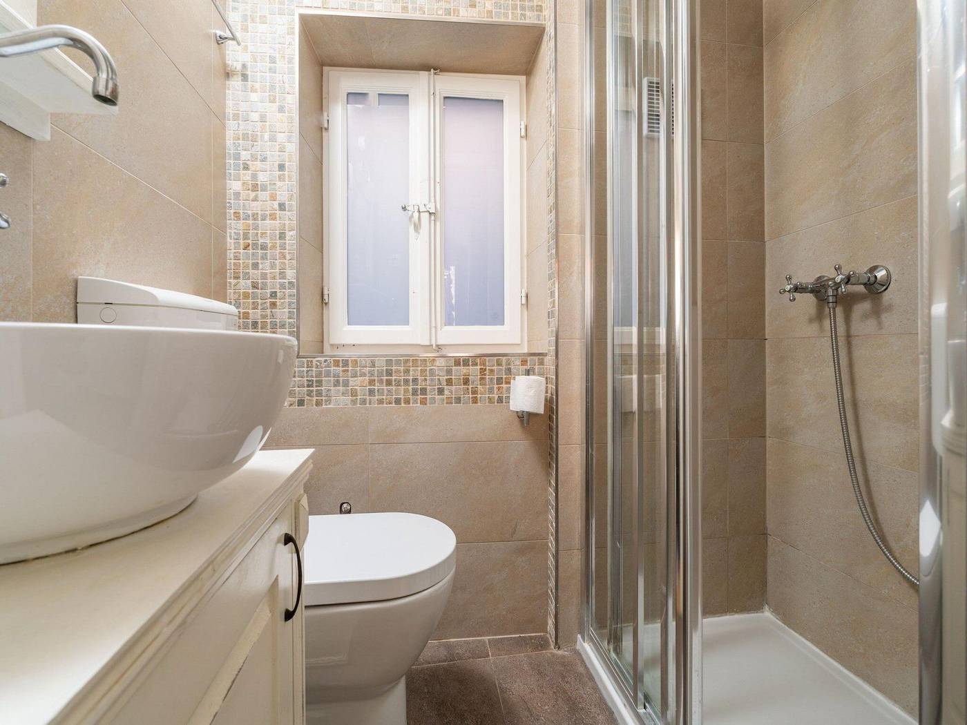 Lumin-Guesthouse-Room-77