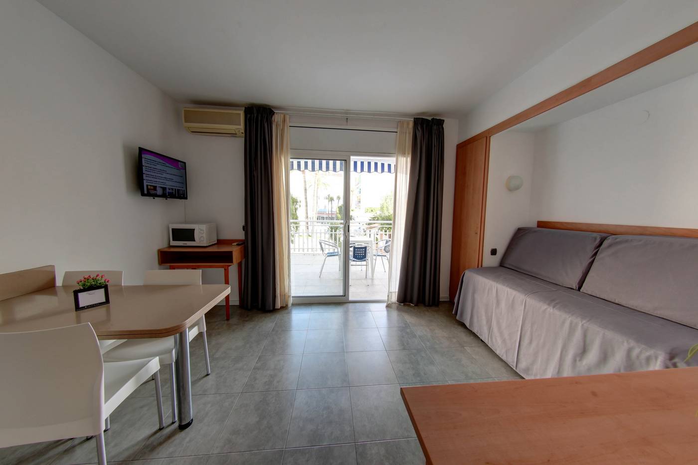 Hotel-Apartamentos-Solimar-Room-30