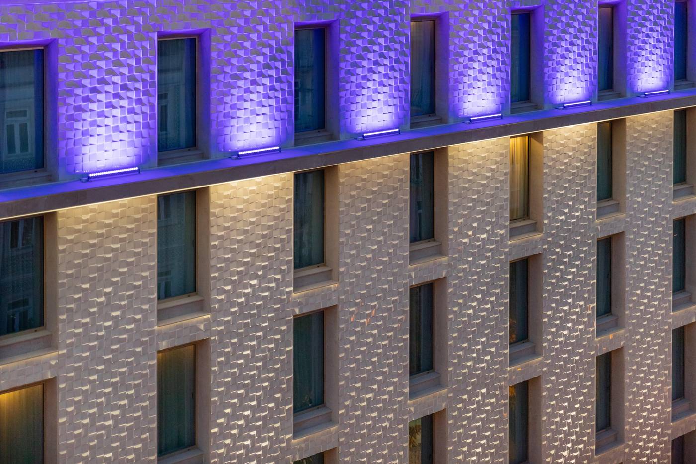 Holiday-Inn-Express-Lisbon---Plaza-Saldanha-General-view-4