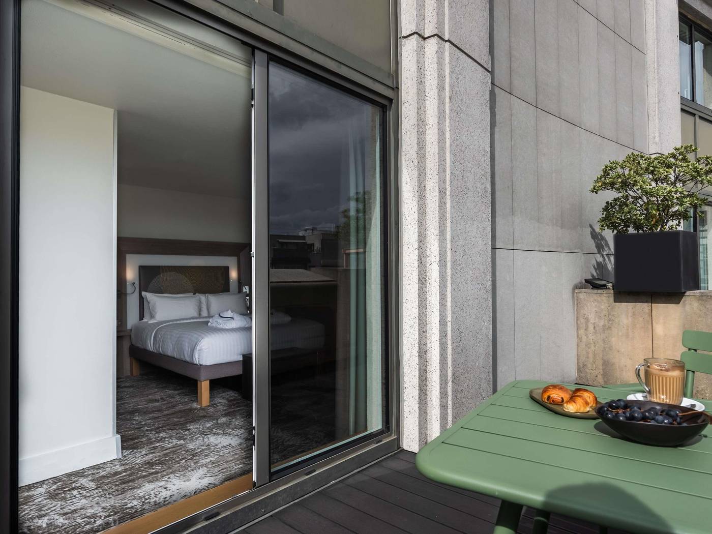 Novotel-Paris-Gare-de-Lyon-Room-2