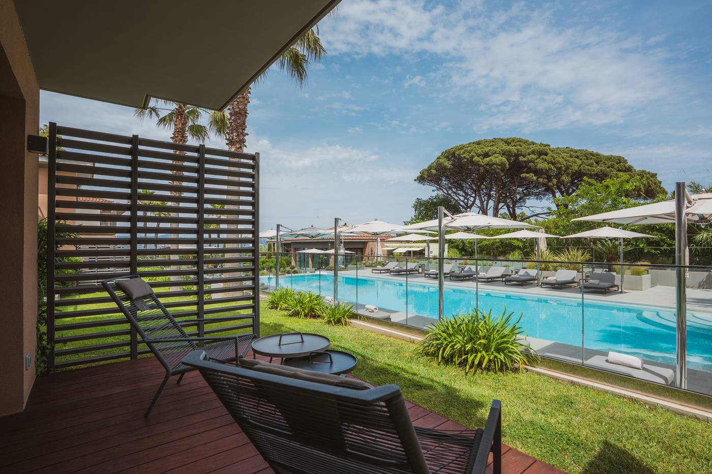 Kube-Hotel-St-Tropez-Room-9