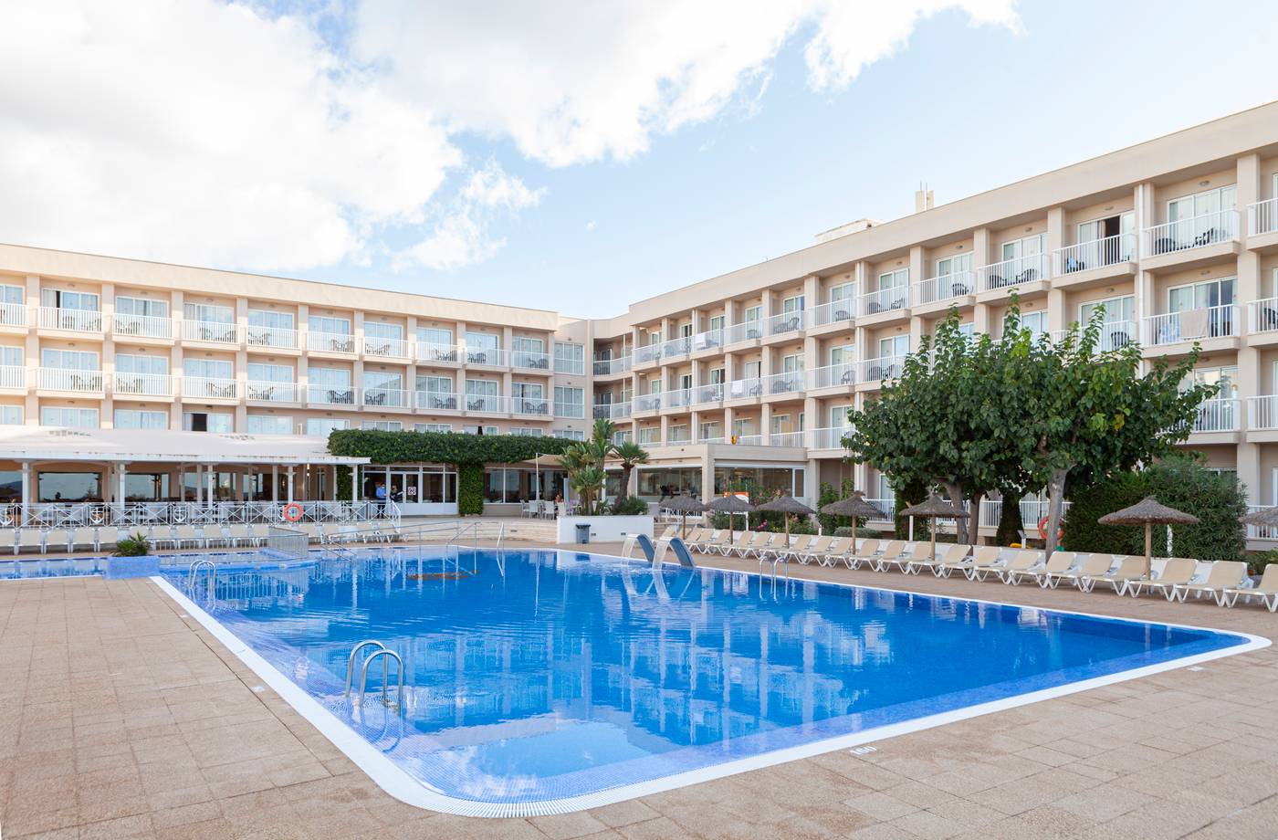 MINURA-SUR-MENORCA---WATERPARK-Terrace-3