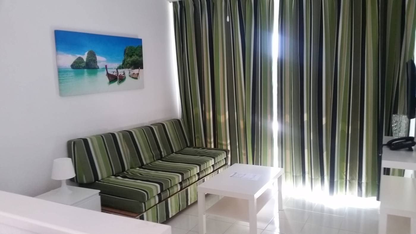 Vista-Oasis-Bungalows-Room-12