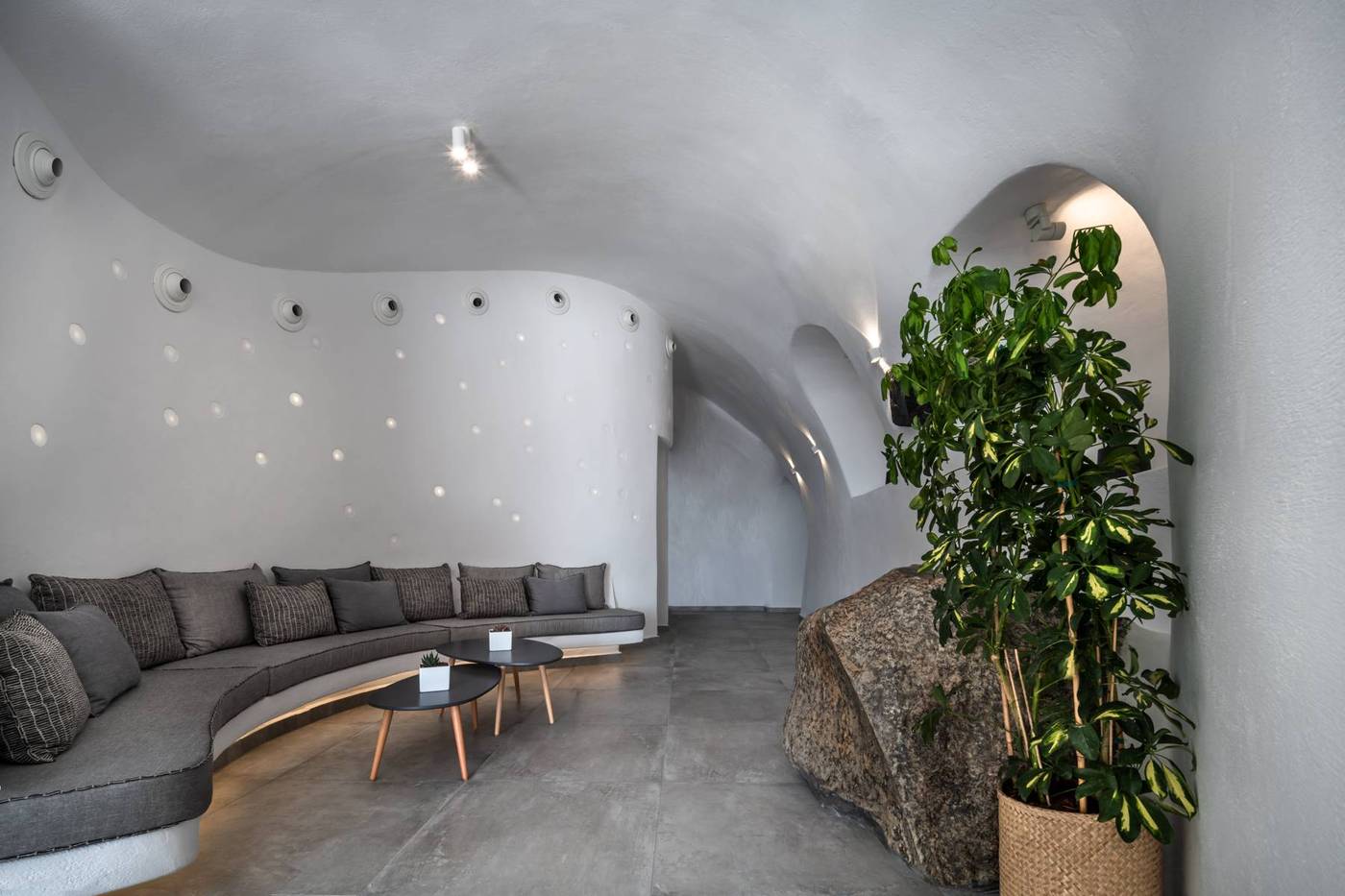 Kasimatis-by-La-Perla---Adults-Only-Lobby-44