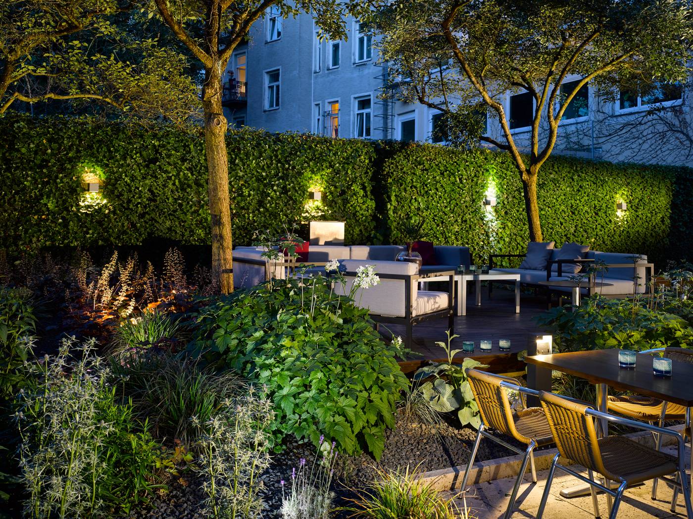 K-K-Hotel-am-Harras-Terrace-43