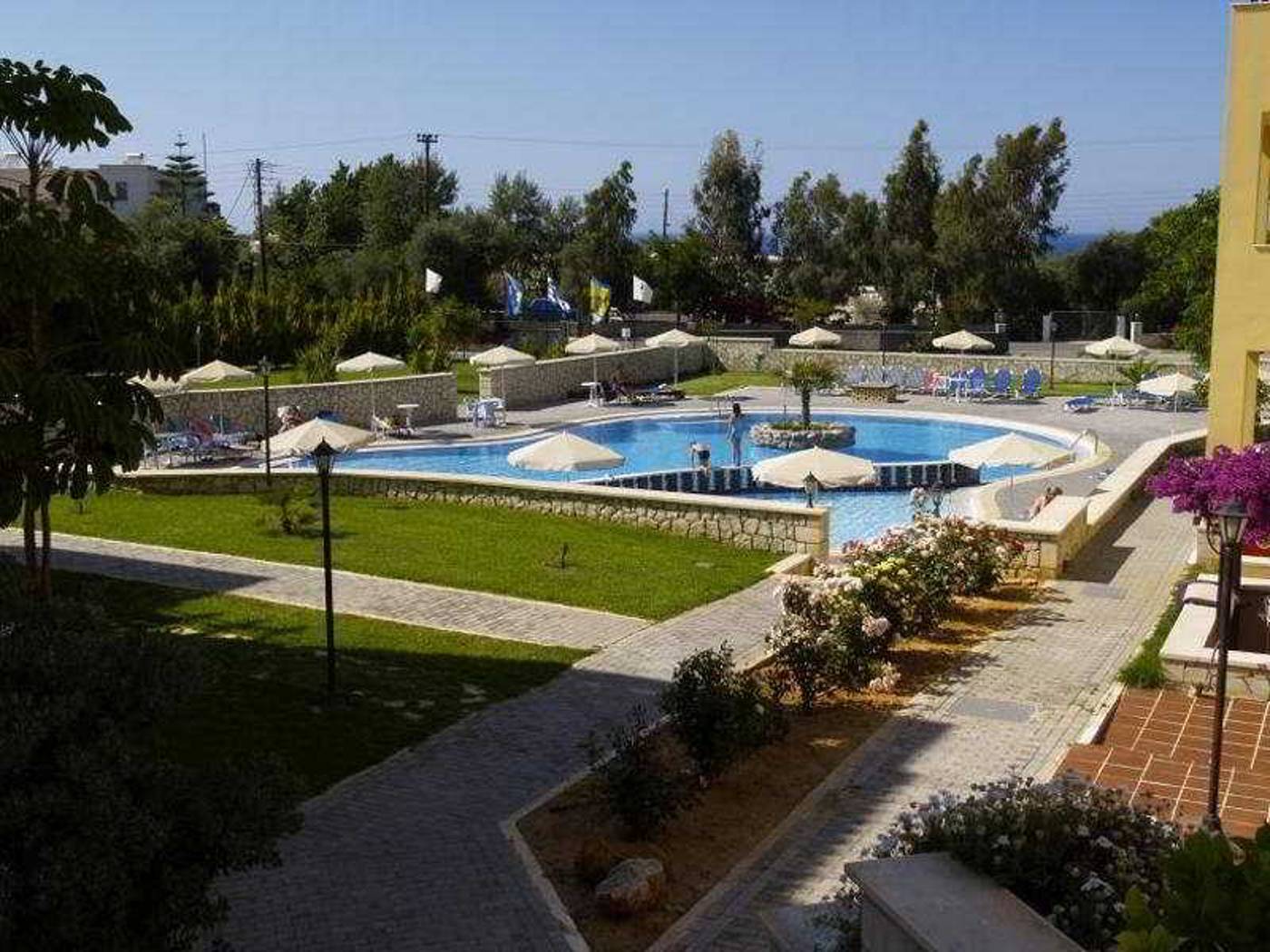 Althea-Pool-1