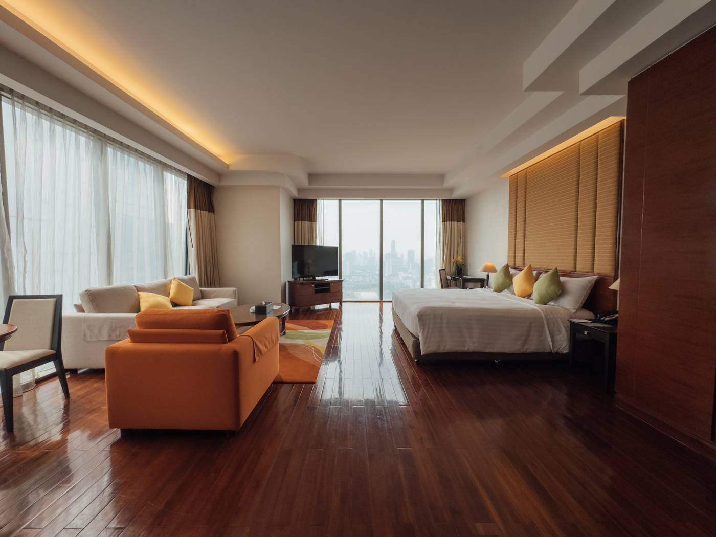 Column-Bangkok-Room-29