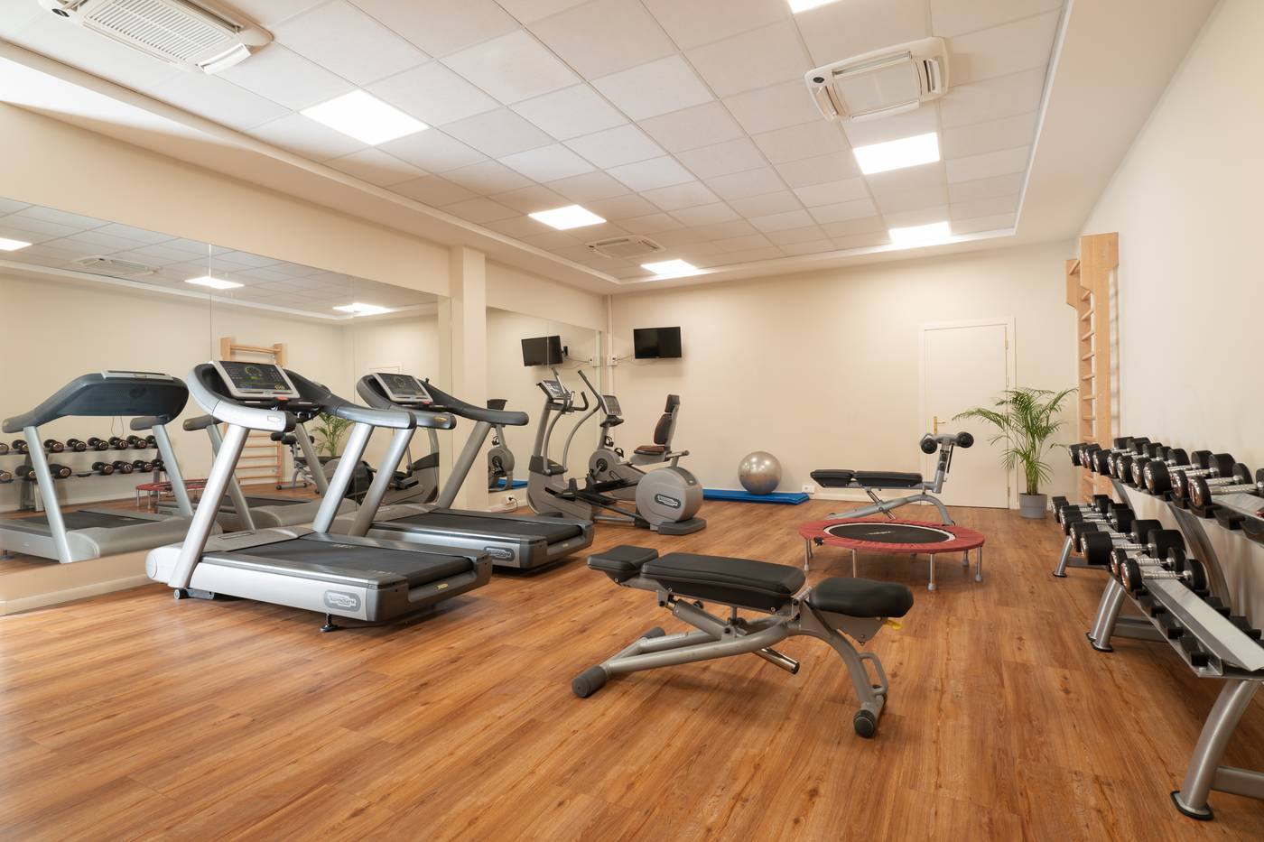 Cristoforo-Colombo-Sports-and-Entertainment-46