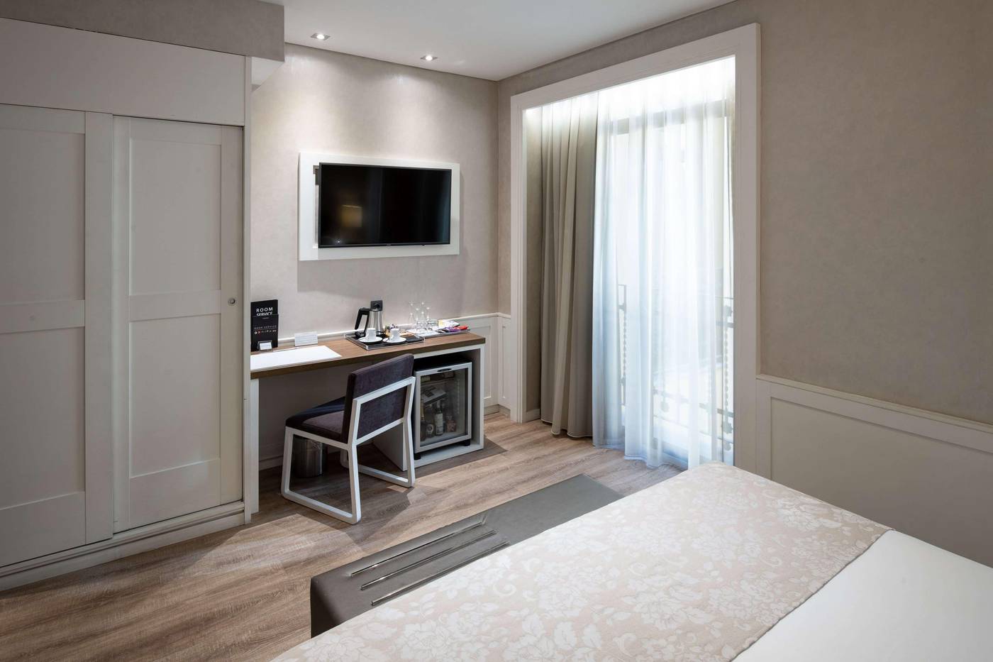 Catalonia-Puerta-del-Sol-Room-29