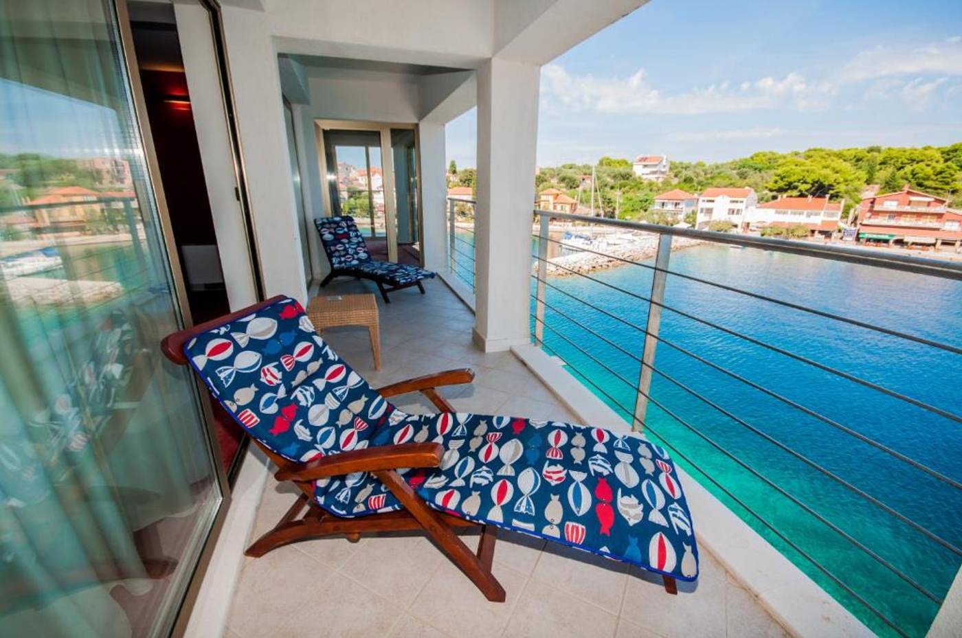 Bozava---Maxim-Room-30