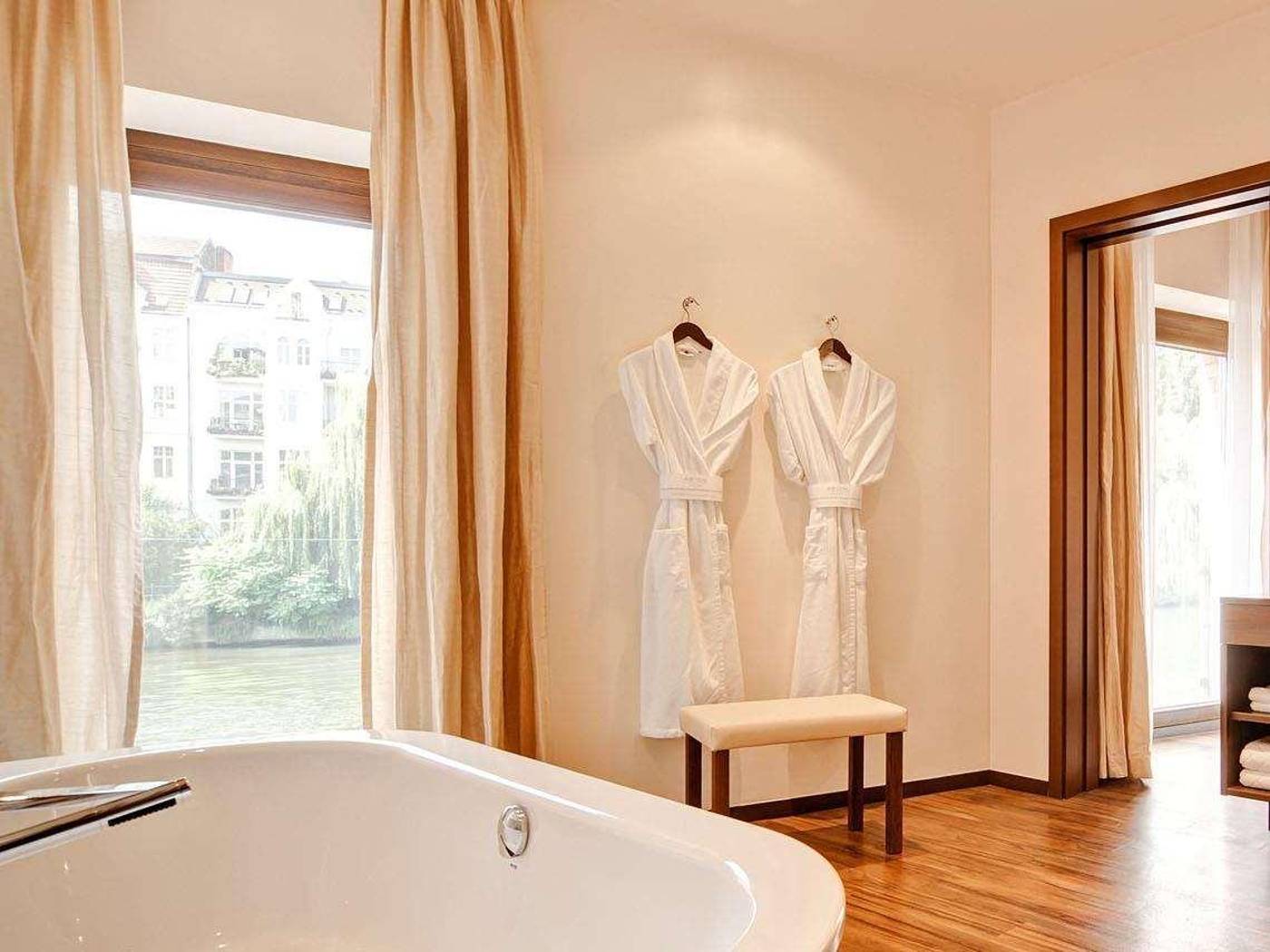 Abion-Villa-Suites-Room-17