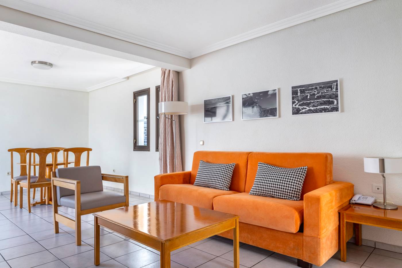 Sunset-Bay-Club-Room-18