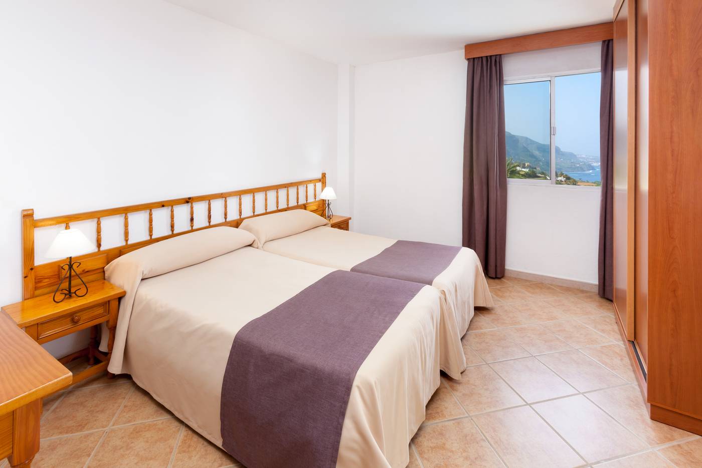 Panoramica-Garden-Room-17