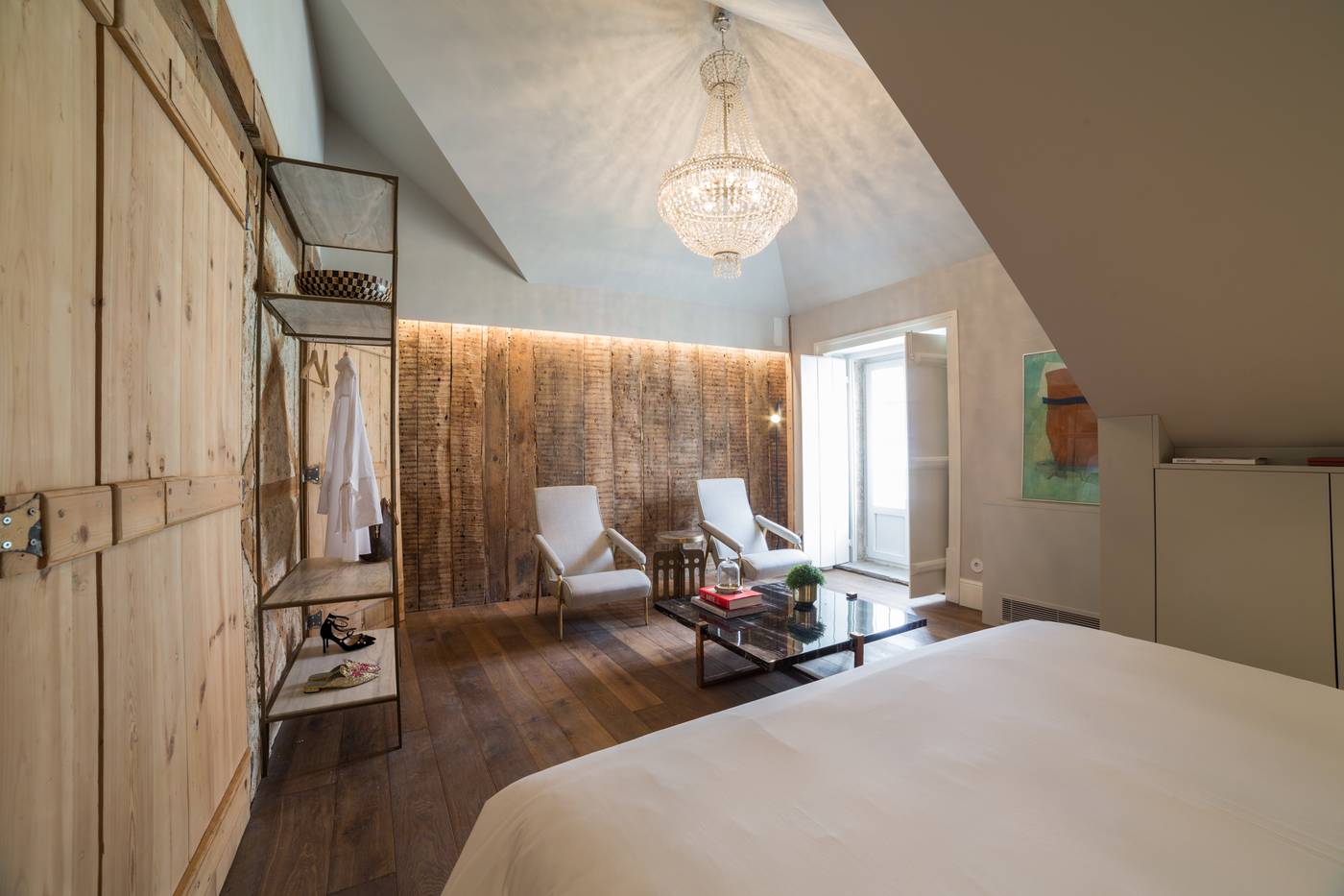 Dare-Lisbon-House-Room-17