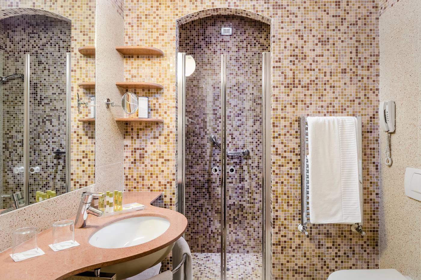 Eurostars-Centrale-Palace-Room-60