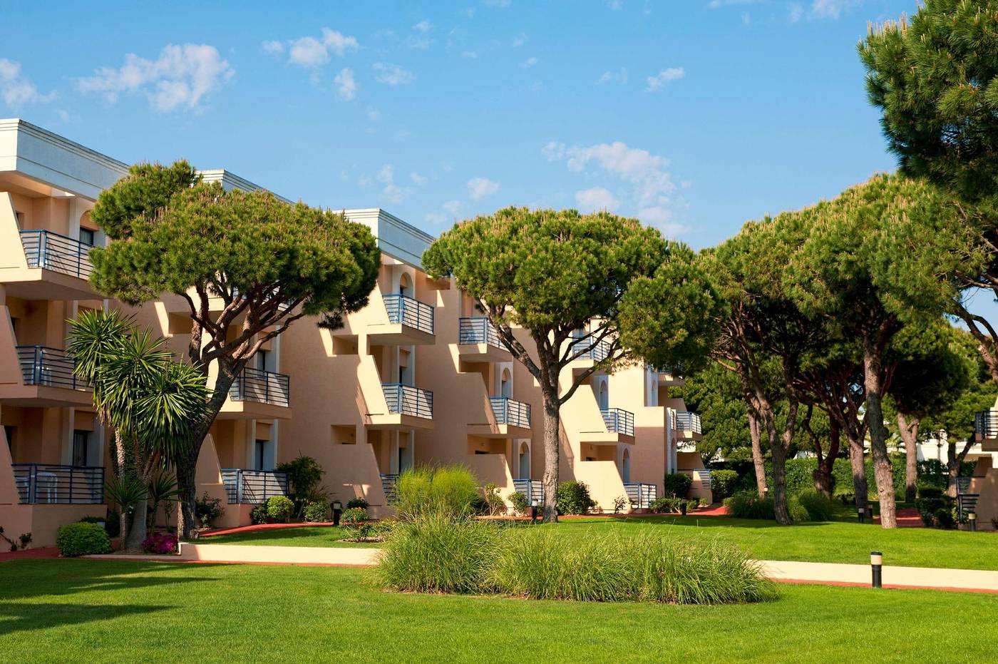 Sol-Sancti-Petri-Apartamentos-General-view-9