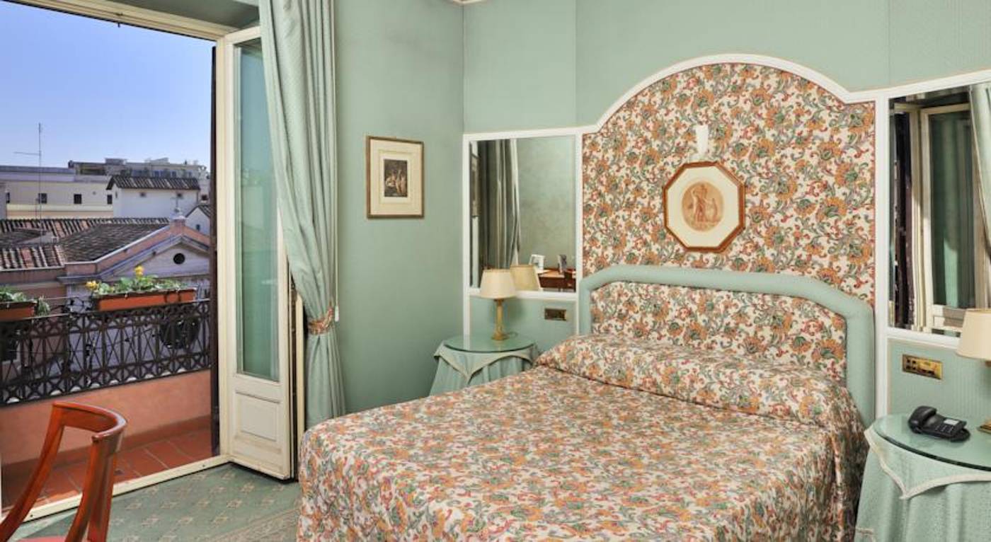 Mecenate-Palace-Room-3