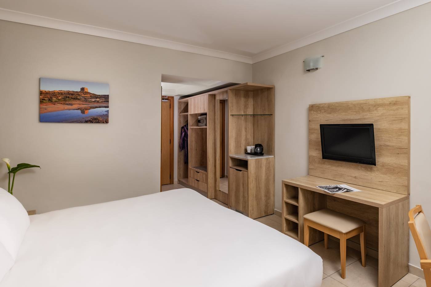 Qawra-Palace-Resort---Spa-Room-18