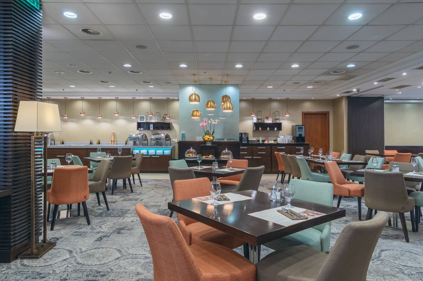 Hotel-Lion-s-Garden-Restaurant-12