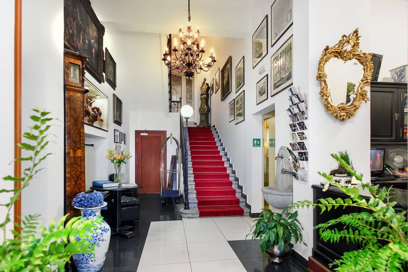 Salvator Hotel-Czech Republic-KARLOVY VARY-Lobby-8