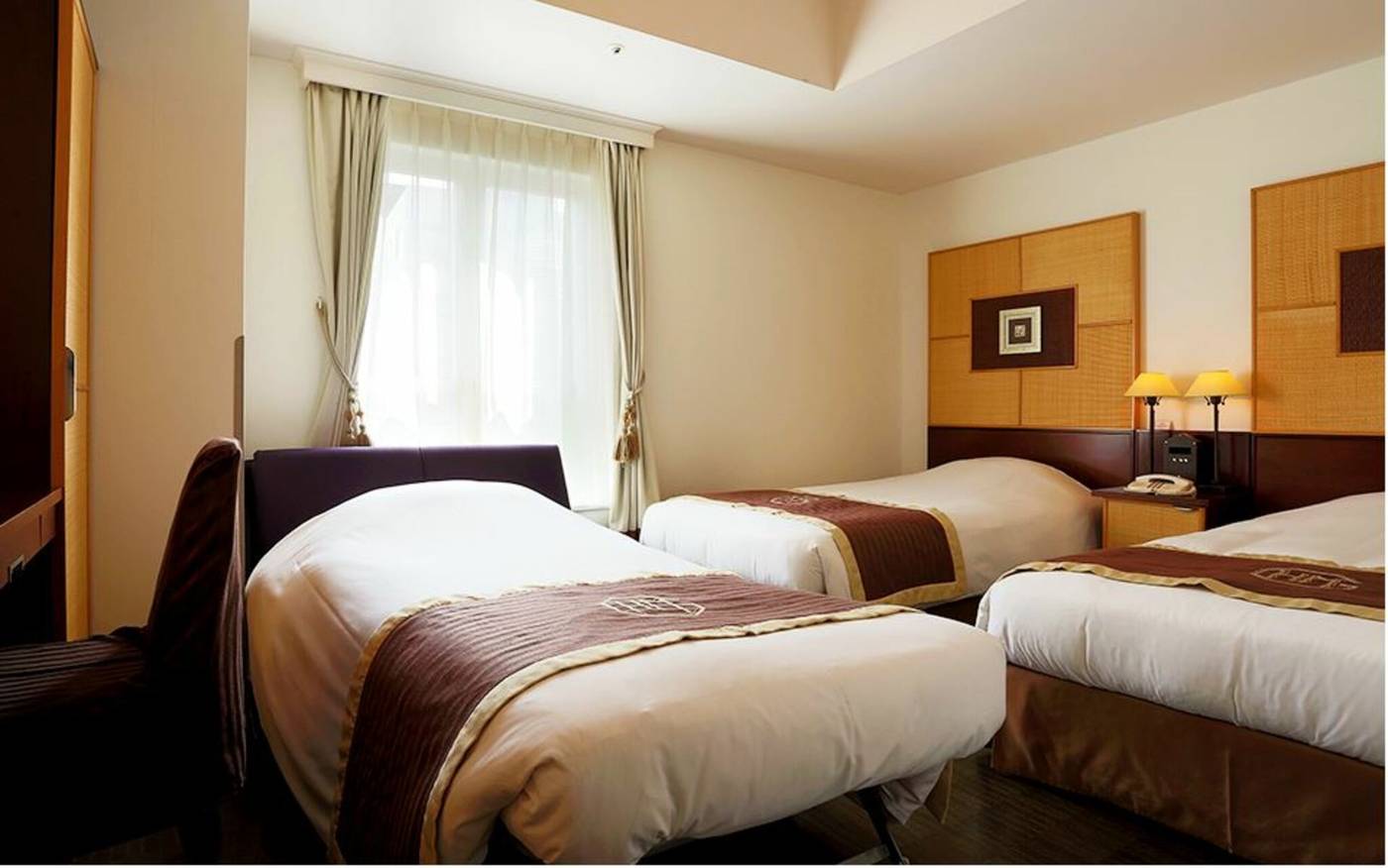 Hotel Monterey Ginza-Japan-Tokyo-Room-8