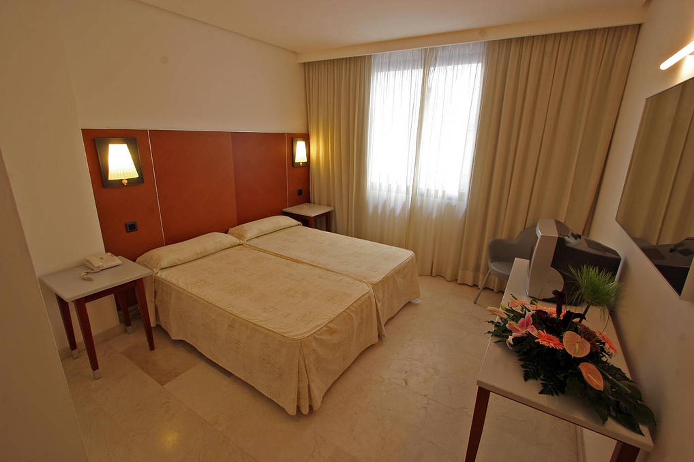 Oasis-Plaza-General-view-6