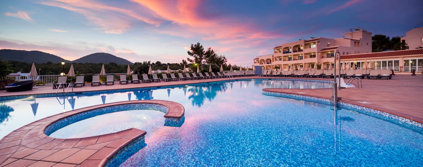 Invisa-Figueral-Resort---Cala-Blanca-Pool-6