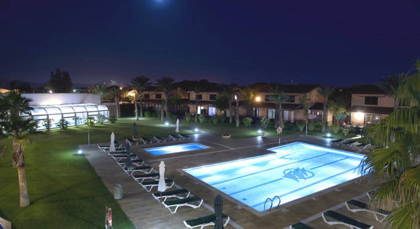 Clipper-and-Villas-Pool-5