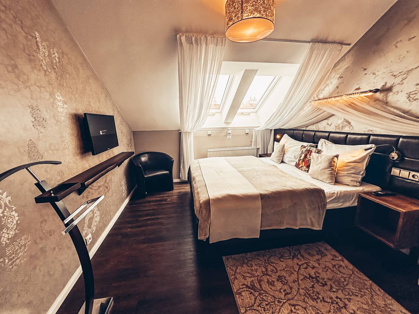 Alfons-Boutique-Hotel-Room-13